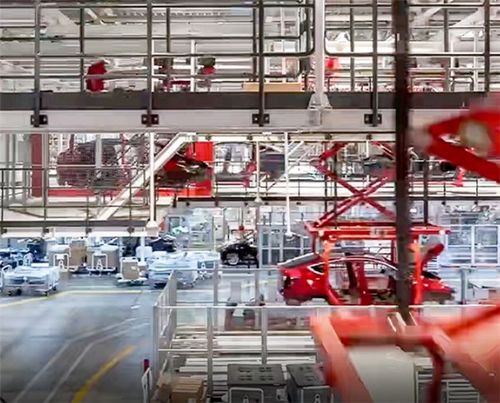 中國速度 特斯拉上海超級(jí)工廠第200萬輛整車下線 不到40秒可造一臺(tái)